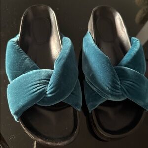 Chloé Black Leather Accent